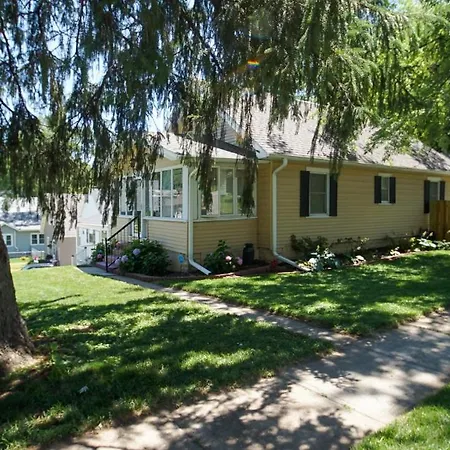 160Inch Home Movie Theater- Great For Movie Night! Omaha Exterior photo