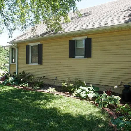 160Inch Home Movie Theater- Great For Movie Night! Omaha Exterior photo