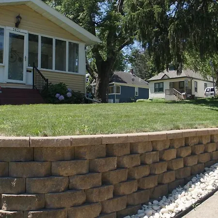 160Inch Home Movie Theater- Great For Movie Night! Omaha Exterior photo