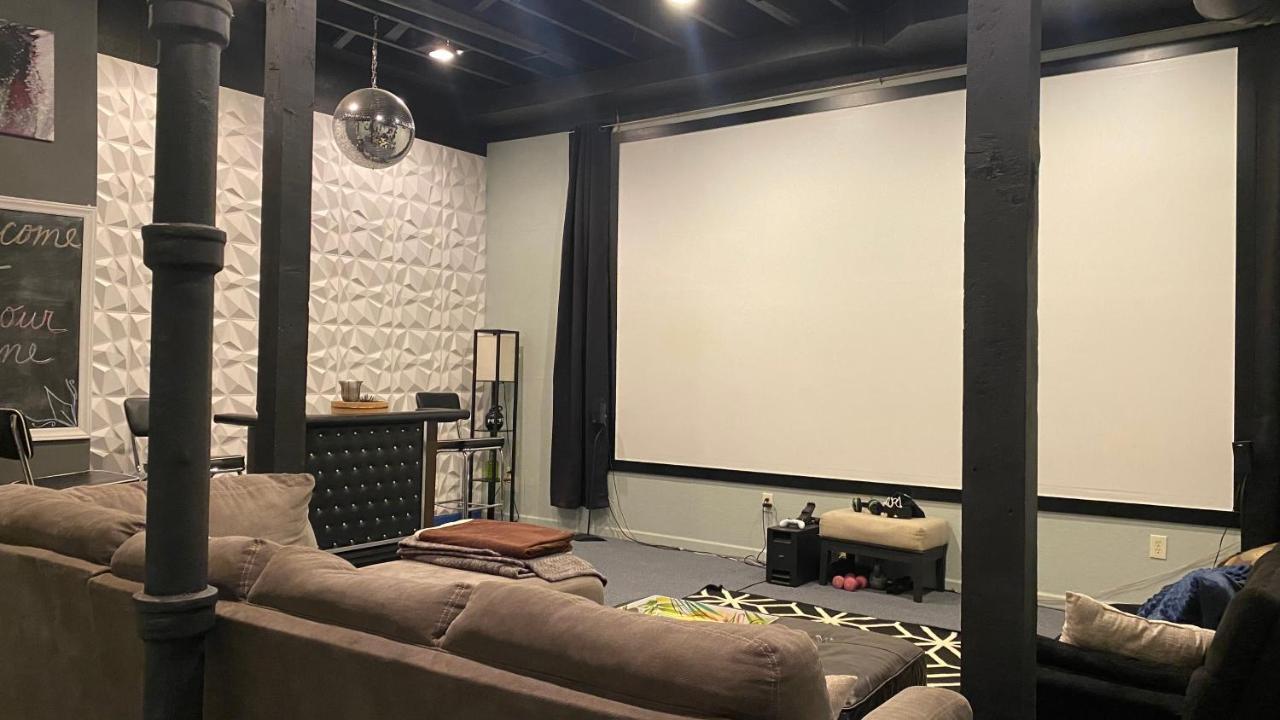 160inch Movie Theater- Great For Movie Night!