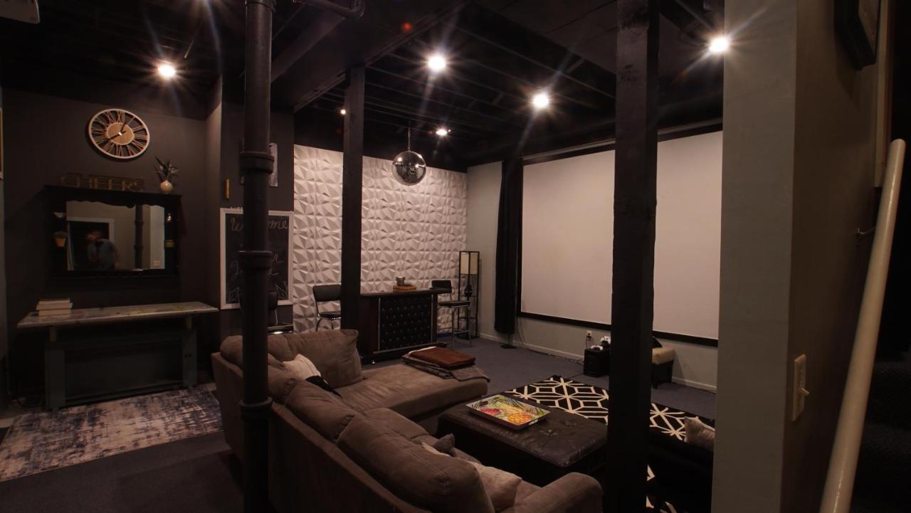 160inch Movie Theater- Great For Movie Night!